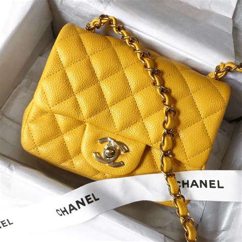 bolso chanel amarillo